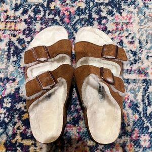 Shearling Birkenstock arizona sandals in Cognac sz39